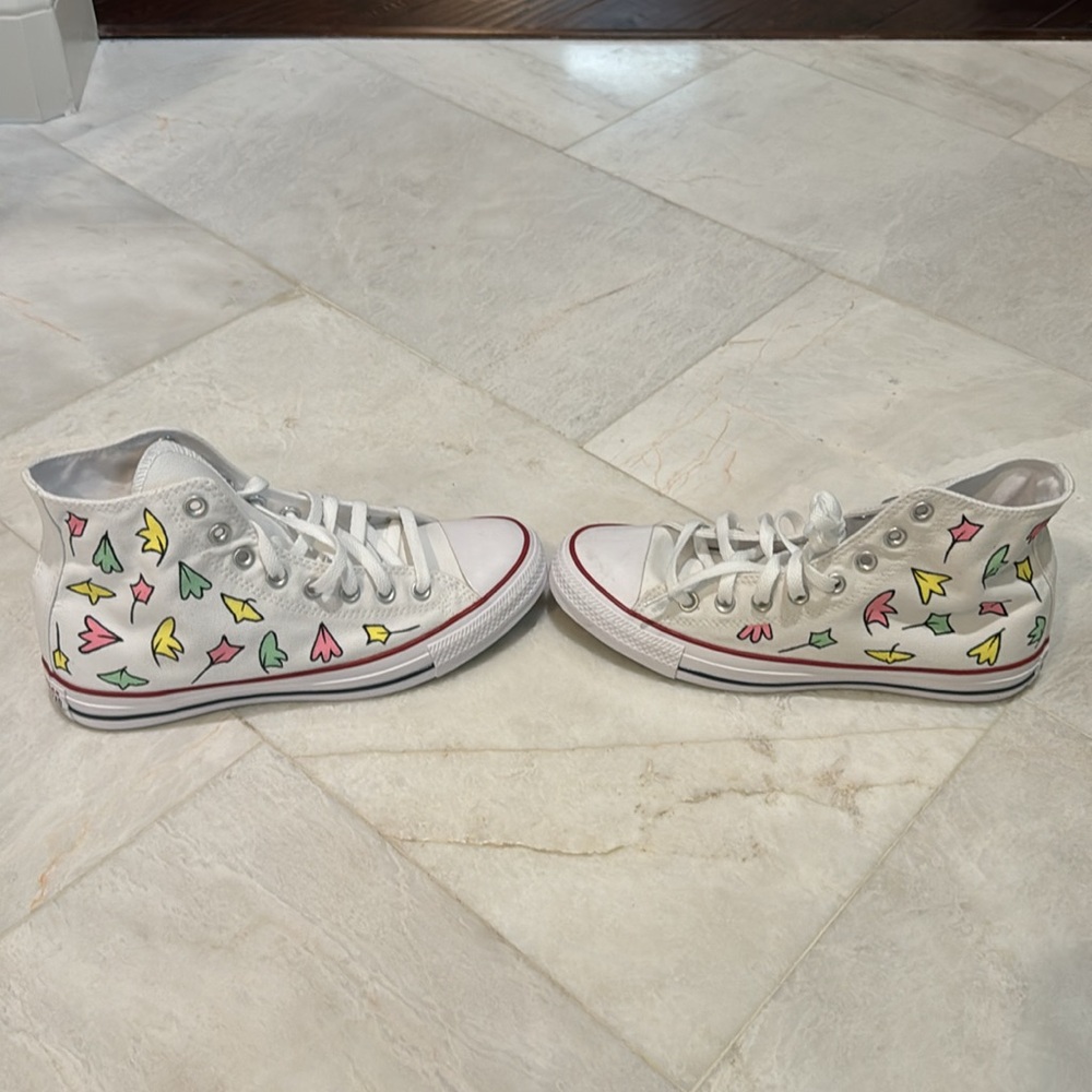 NWT Converse All Stars handpainted size Wms 9.5, men’s 7.5